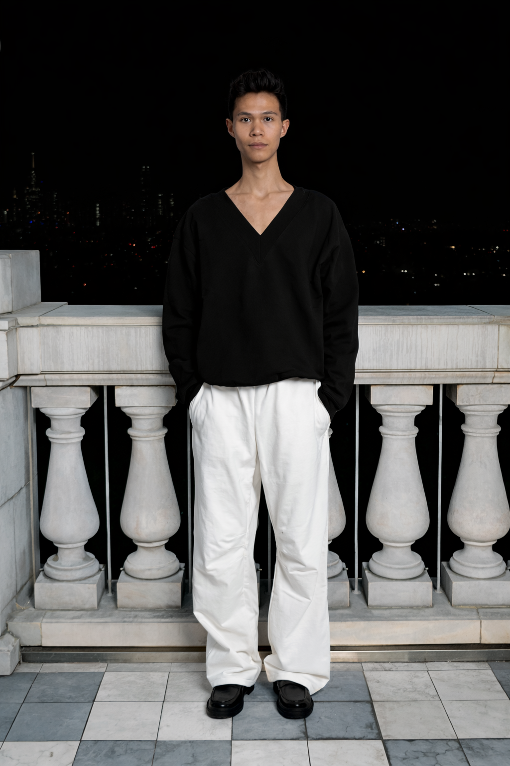 V Neck Sweatshirt Black